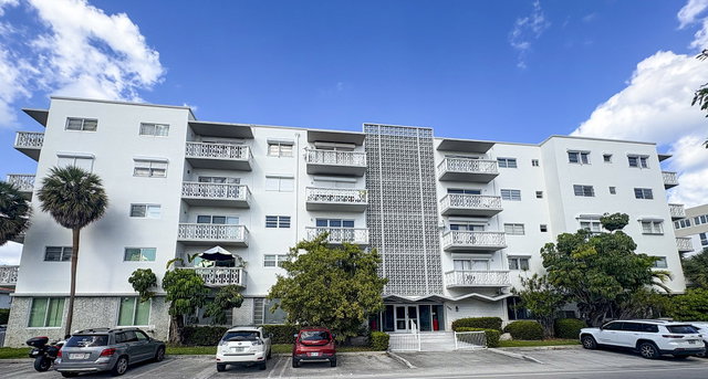 Summit Condo photo 2